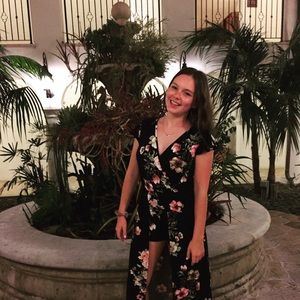 Meet your Posher, Caroline